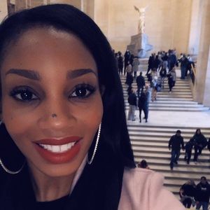 Meet your Posher, Destini